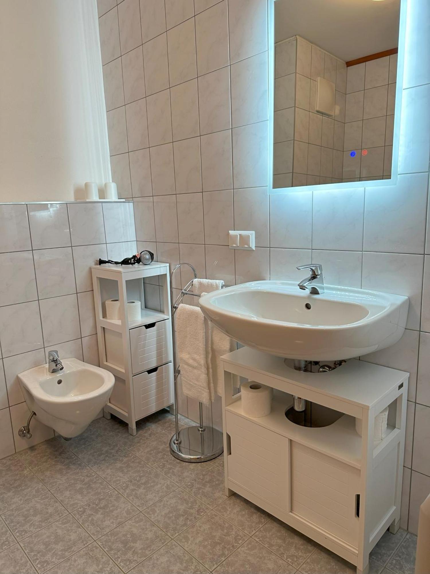 Haus Clara By Isa Badkleinkirchheim Apartment Бад Клайнкирххайм Екстериор снимка